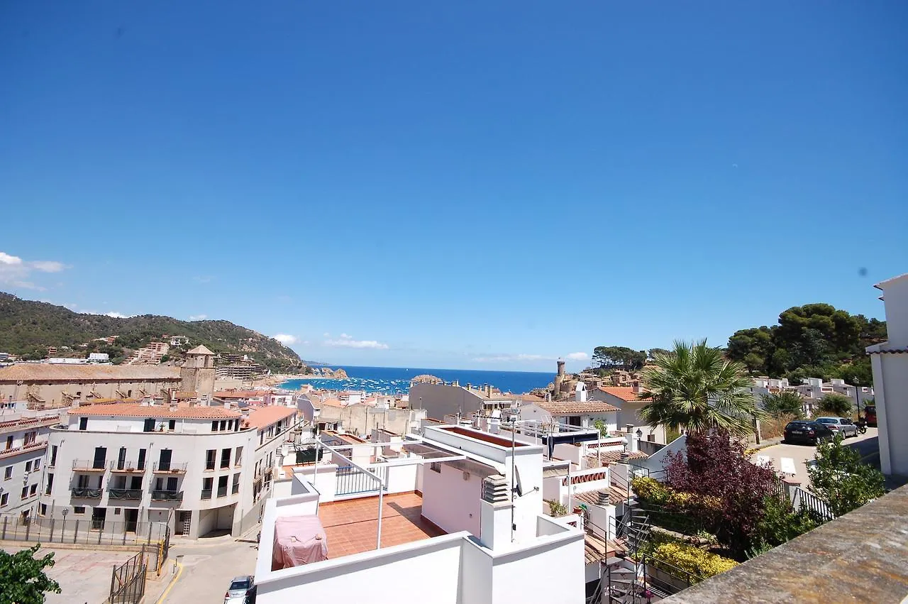 Lets Holidays Big Terrace House And 2 Parking location